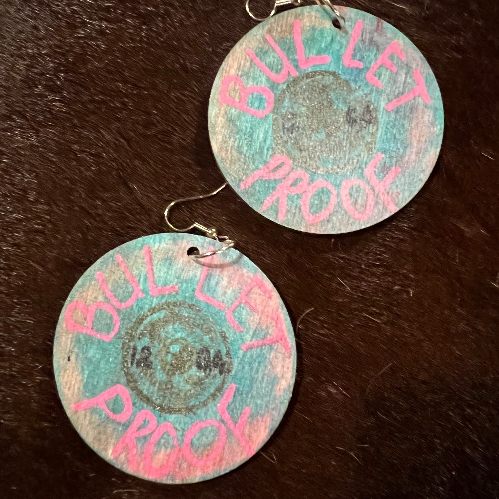 Hand painted earrings - Picture 1 of 1